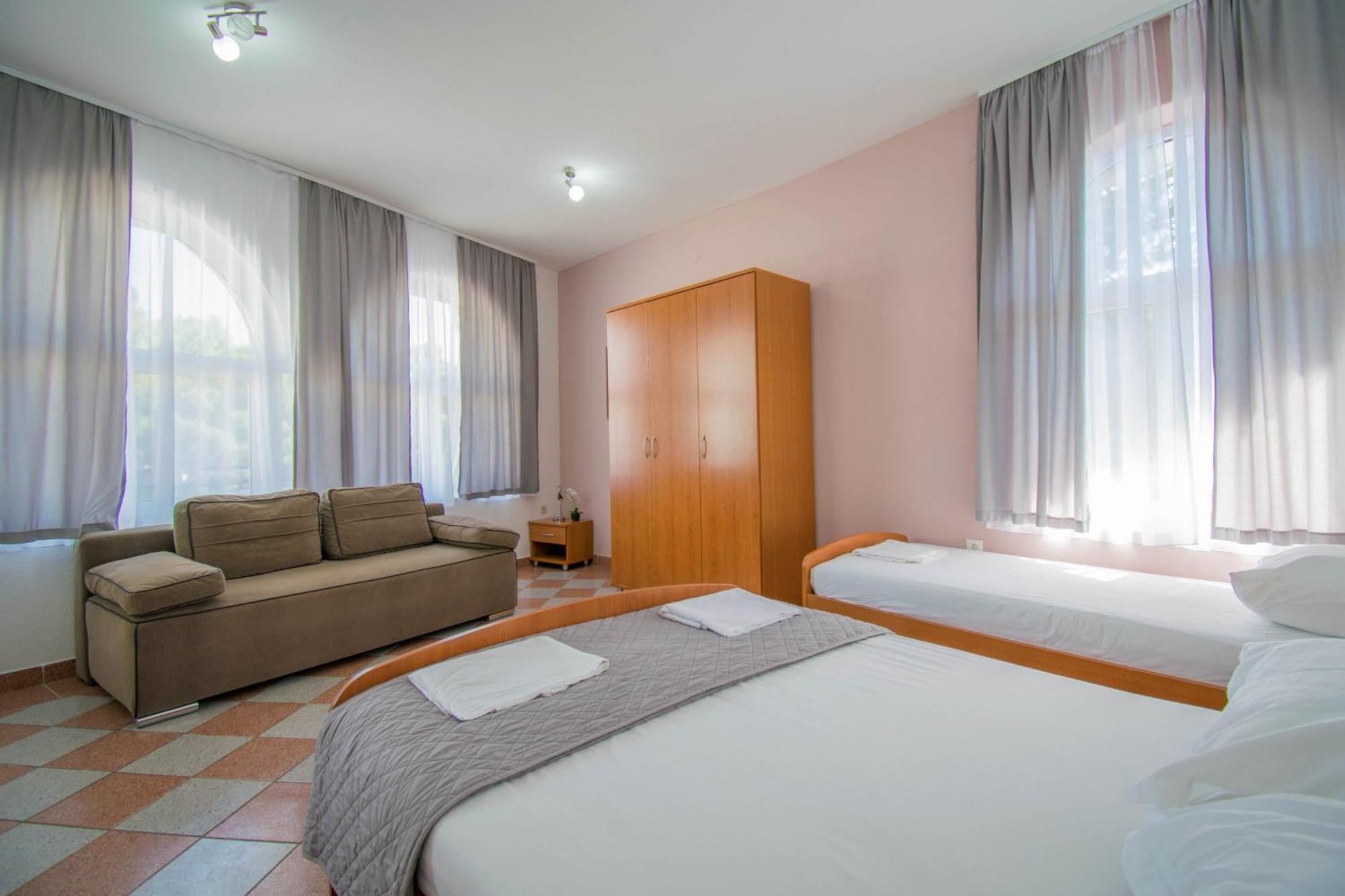 Villa Kameni Dvori Baška Voda Oda fotoğraf