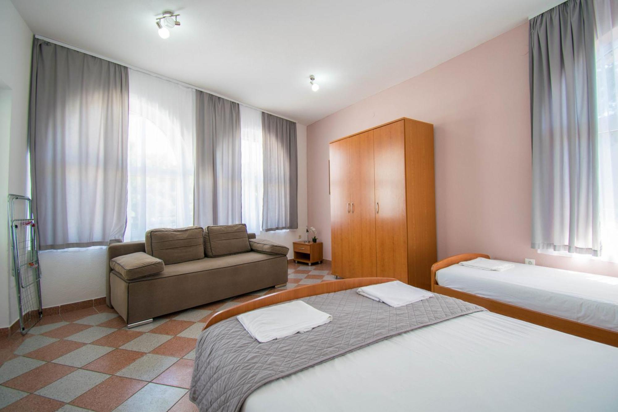 Villa Kameni Dvori Baška Voda Oda fotoğraf