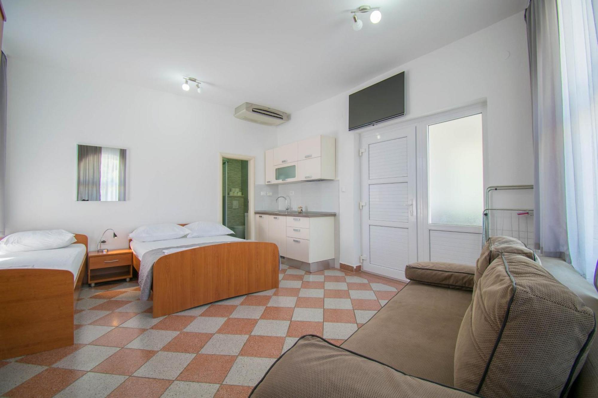 Villa Kameni Dvori Baška Voda Oda fotoğraf